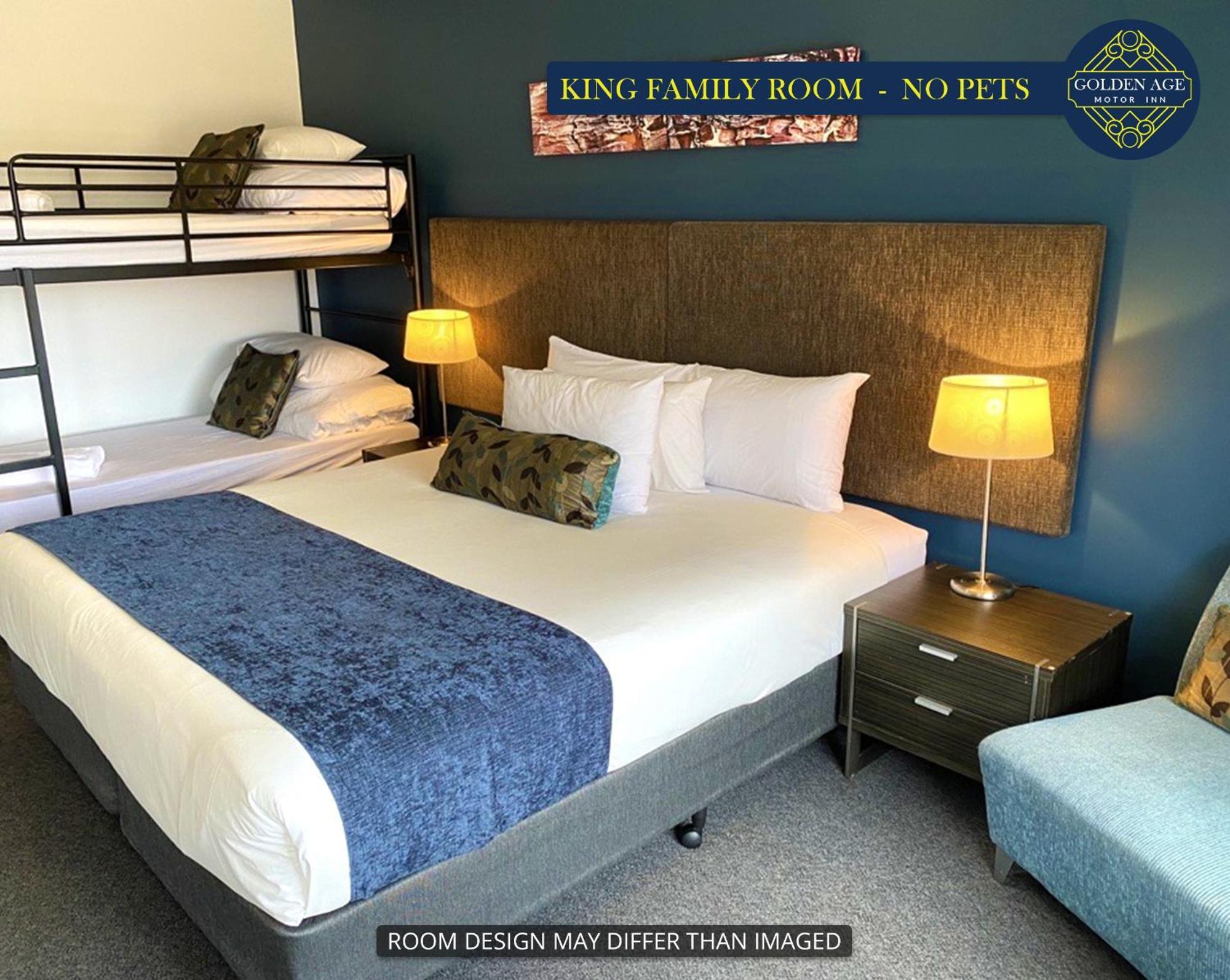 Golden Age Motor Inn Кеанбеан Екстериор снимка